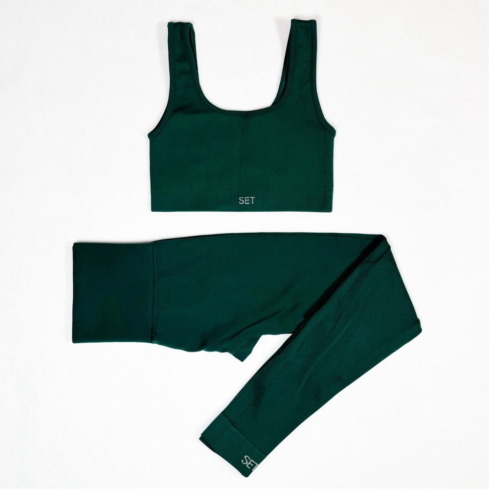 Set Active green matching set